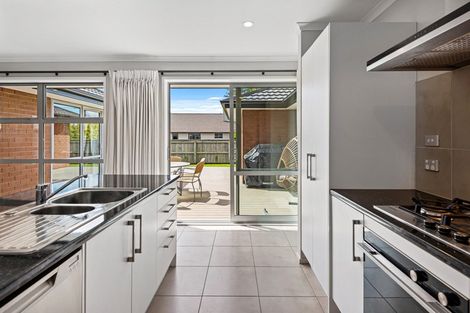 Photo of property in 16d Crown Close, Prebbleton, 7604