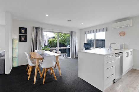 Photo of property in 15 Koareare Avenue, Halswell, Christchurch, 8025