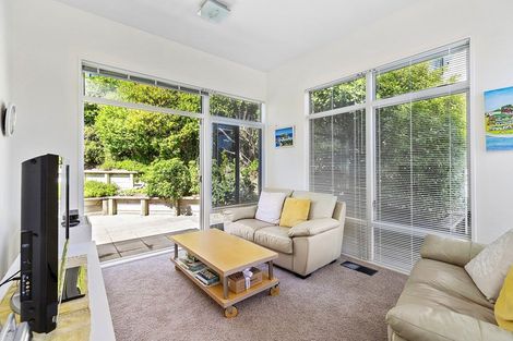 Photo of property in Dorset Cove, 90 Burnham Street, Seatoun, Wellington, 6022