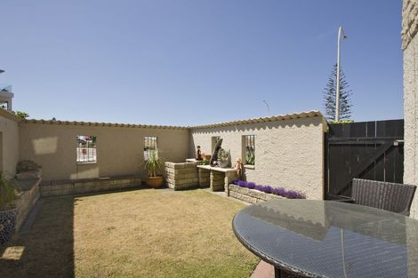 Photo of property in 44a Tay Street, Mount Maunganui, 3116
