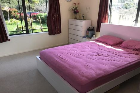 Photo of property in 11 Holsten Place, Massey, Auckland, 0614