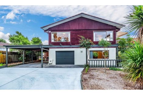 Photo of property in 7 Pokapu Street, Titirangi, Auckland, 0600