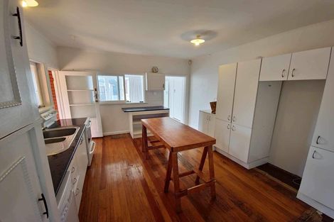 Photo of property in 49 Gardner Avenue, New Lynn, Auckland, 0600