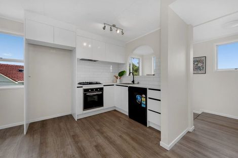 Photo of property in 110 Friedlanders Road, Manurewa, Auckland, 2102