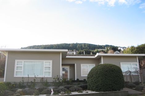 Photo of property in 10 Panorama Terrace, Queenstown, 9300