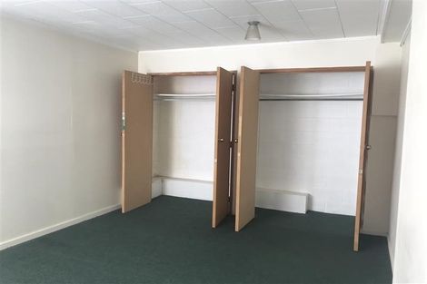 Photo of property in 63 Lawrence Crescent, Hillpark, Auckland, 2102