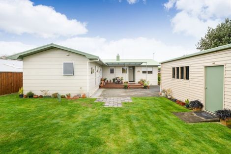 Photo of property in 70 Sherwill Street, Feilding, 4702