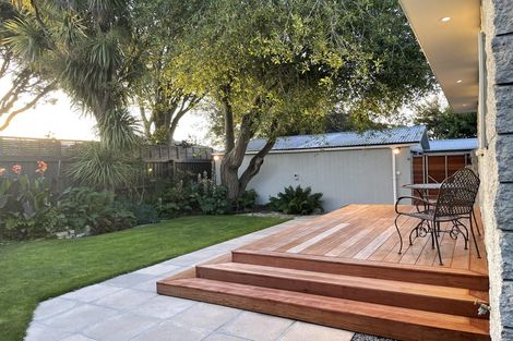 Photo of property in 2/53 Orrick Crescent, Avondale, Christchurch, 8061