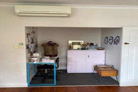 Photo of property in 77 Todman Street, Brooklyn, Wellington, 6021