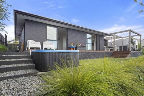 Photo of property in 6 Pataki Place, Omokoroa, 3114