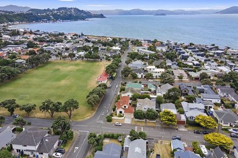 Photo of property in 43 Burnham Street, Seatoun, Wellington, 6022