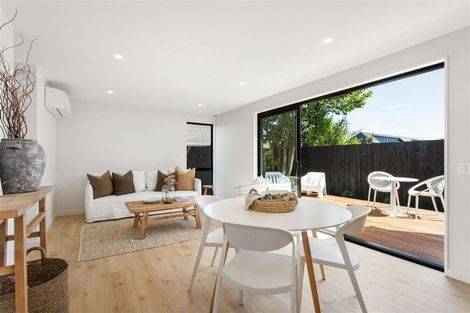 Photo of property in 2/51 Maxwell Street, Riccarton, Christchurch, 8041