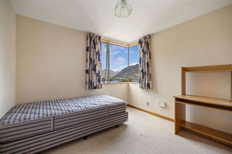 Photo of property in 23 Golden Terrace, Queenstown, 9300