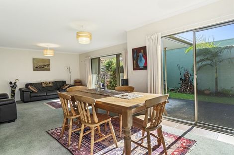 Photo of property in 379b Devonport Road, Tauranga South, Tauranga, 3112