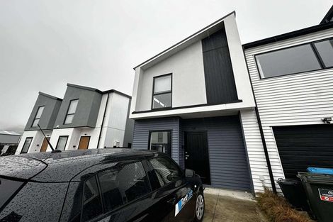 Photo of property in 4 Gloaming Lane, Wallaceville, Upper Hutt, 5018