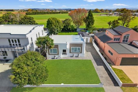 Photo of property in 17 Te Awa Avenue, Te Awa, Napier, 4110