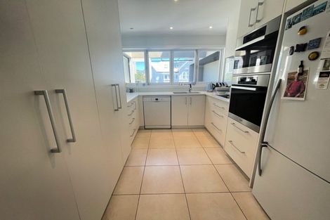 Photo of property in Highwic, 15/32u Hobson Street, Thorndon, Wellington, 6011