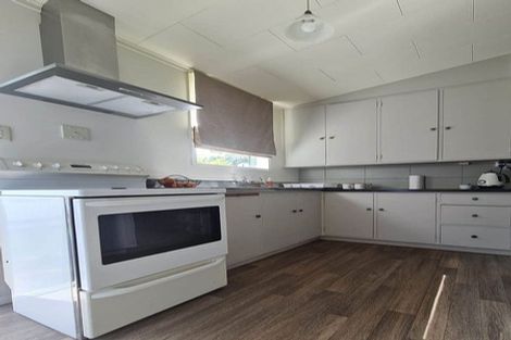 Photo of property in 14 Clendon Court, Roslyn, Palmerston North, 4414