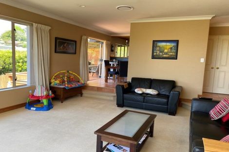Photo of property in 43 Bayvista Close, Welcome Bay, Tauranga, 3112
