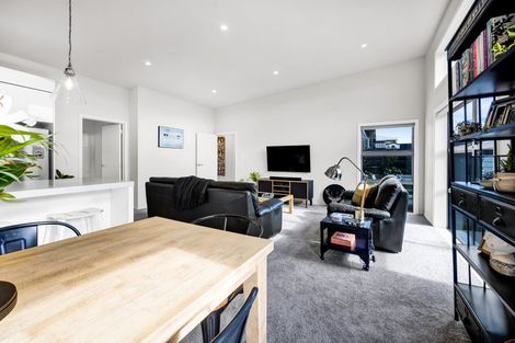 Photo of property in 17 Victoria Street, Hawera, 4610