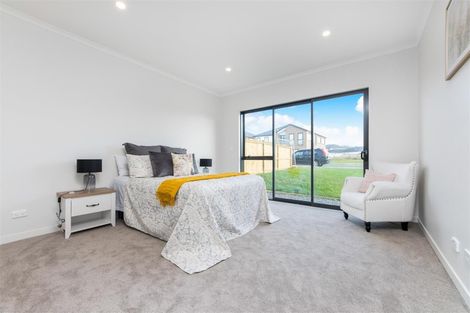Photo of property in 45 Drumconnell Drive, Flat Bush, Auckland, 2019
