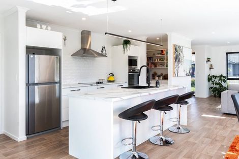 Photo of property in 3 Pierce Street, Marshland, Christchurch, 8083