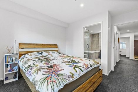 Photo of property in 86 Rangihina Road, Hobsonville, Auckland, 0616