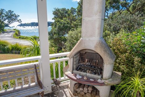 Photo of property in 1 Richmond Road, Mangonui, 0420