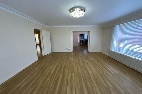 Photo of property in 1/204 Edmonton Road, Te Atatu South, Auckland, 0610