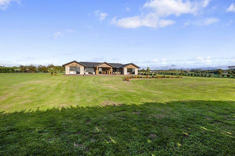 Photo of property in 132 Henwood Road, Paraite, New Plymouth, 4372