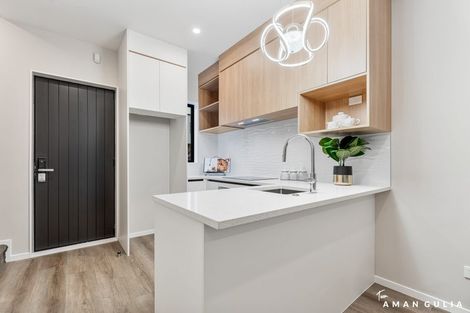 Photo of property in 3 Don Oliver Lane, Glen Eden, 0602