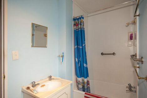 Photo of property in 11/2 Burdendale Grove, Churton Park, Wellington, 6037