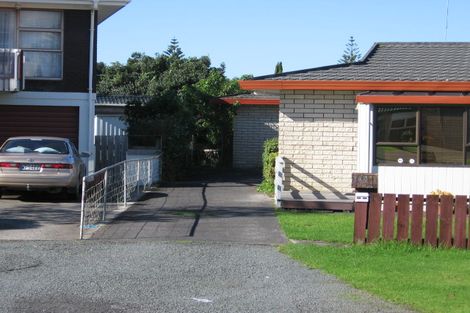Photo of property in 1b Milton Road, Orewa, 0931