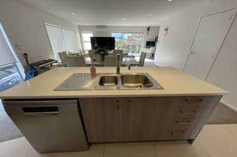 Photo of property in 61u2 Black Rock Road, Newlands, Wellington, 6037