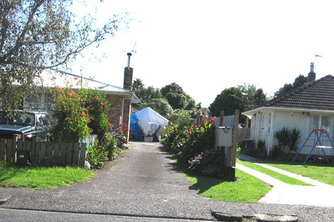 Photo of property in 7 Durham Street, Te Atatu Peninsula, Auckland, 0610