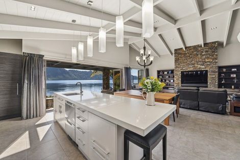 Photo of property in 17 Steep Street, Lake Okareka, Rotorua, 3076