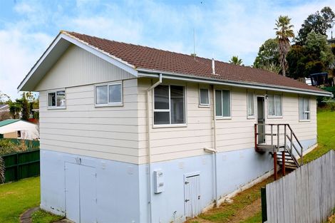 Photo of property in 54 Donovan Avenue, Massey, Auckland, 0614