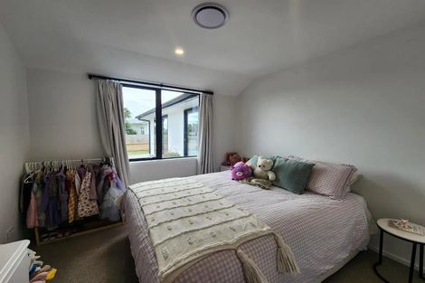 Photo of property in 63 Wairau Road, Oakura, 4314