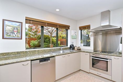 Photo of property in 12 Belgrove Place, Parklands, Christchurch, 8083
