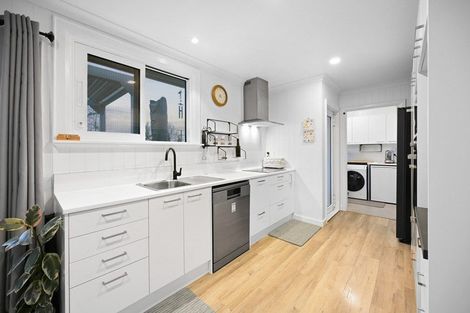 Photo of property in 4 Robertson Place, Rukuhia, Hamilton, 3282