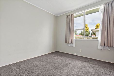 Photo of property in 3 Hywell Place, Manurewa, Auckland, 2102