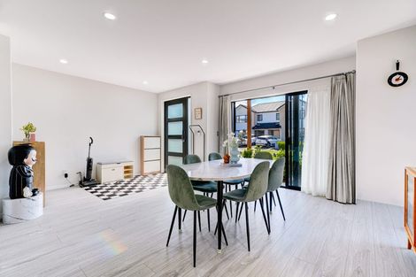 Photo of property in 5 Kearns Drive, Hobsonville, Auckland, 0616