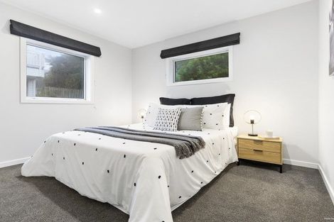 Photo of property in 56e Nicholson Road, Khandallah, Wellington, 6035