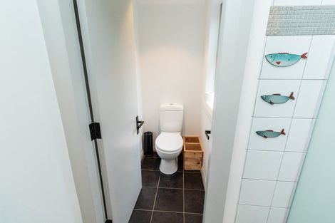Photo of property in 30 Collins Avenue, Tawa, Wellington, 5028