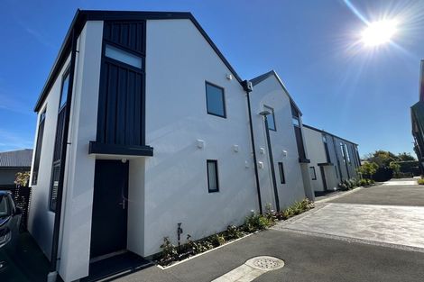 Photo of property in 2/116b Cranford Street, St Albans, Christchurch, 8014