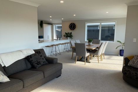 Photo of property in 8 Lion Place, Papamoa, 3118