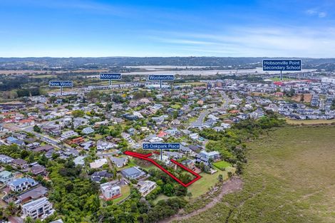 Photo of property in 25 Oakpark Place, West Harbour, Auckland, 0618