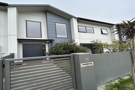 Photo of property in 12 Bluff Road, Kenepuru, Porirua, 5022