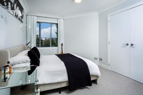 Photo of property in 1 Arthur Crescent, Hauraki, Auckland, 0622