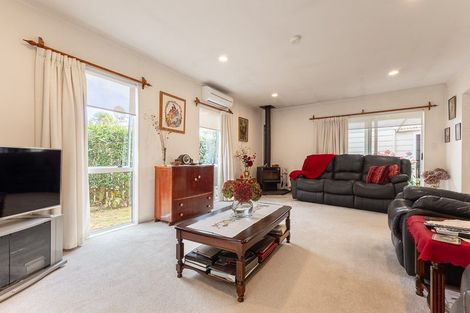 Photo of property in 77 Lupin Road, Otaki, 5512